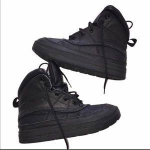 Nike boots for boys
